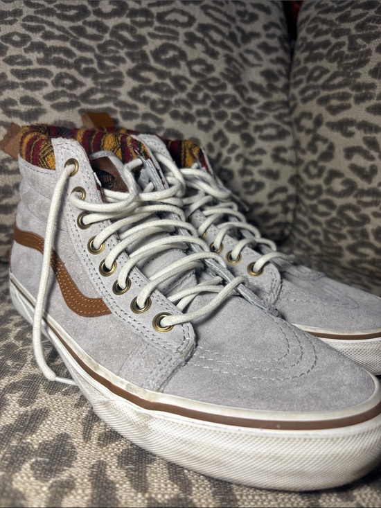 Vans Other - Vans sk8 MTE Scotchbrite light grey suede high top sneaker Aztec fabric accent